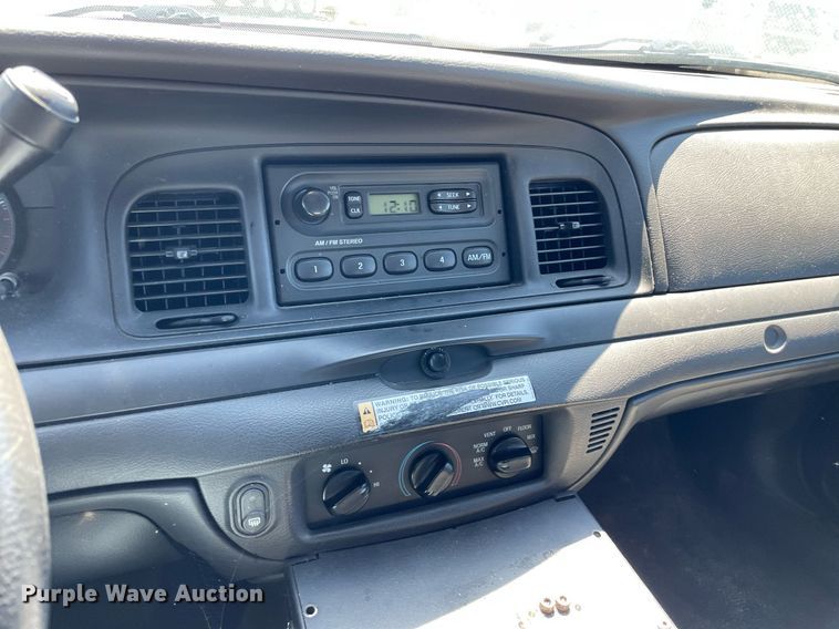 image for item NH9410 2011 Ford Crown Victoria Police Interceptor 