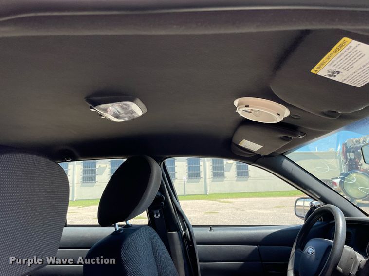 image for item NH9410 2011 Ford Crown Victoria Police Interceptor 