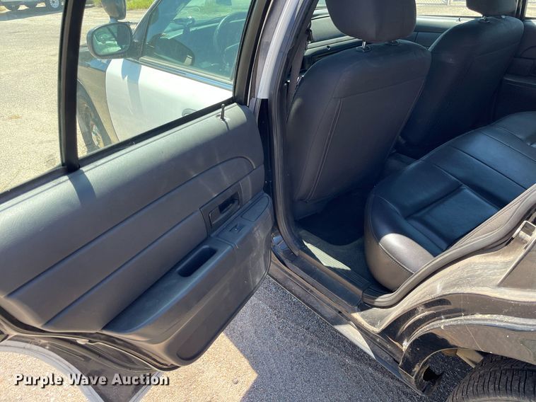 image for item NH9410 2011 Ford Crown Victoria Police Interceptor 