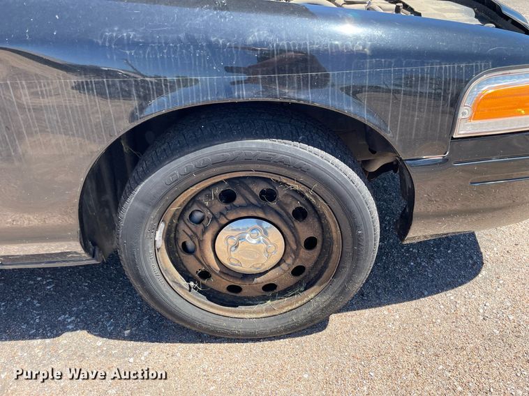 image for item NH9410 2011 Ford Crown Victoria Police Interceptor 