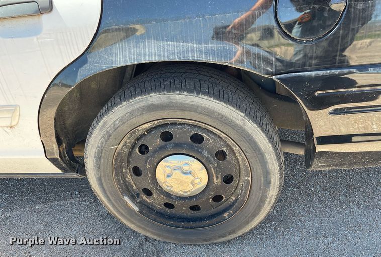 image for item NH9410 2011 Ford Crown Victoria Police Interceptor 