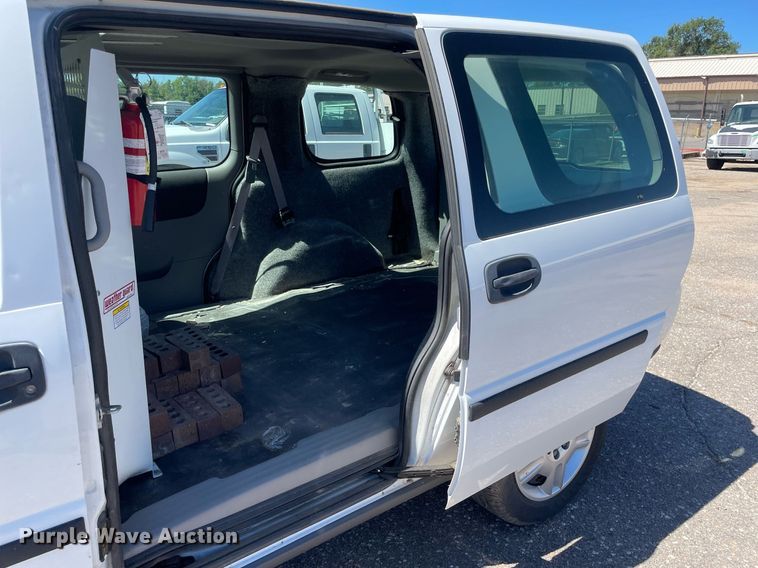 image for item NH9412 2008 Chevrolet Uplander  van