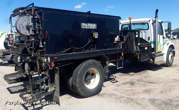 image for item NH9413 2012 Freightliner  Business Class M2 pothole patcher truck