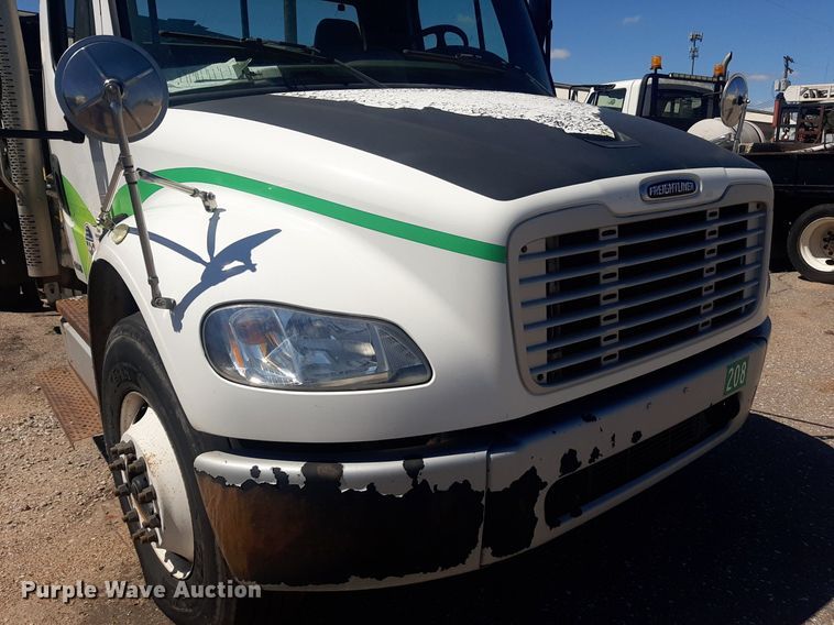 image for item NH9413 2012 Freightliner  Business Class M2 pothole patcher truck