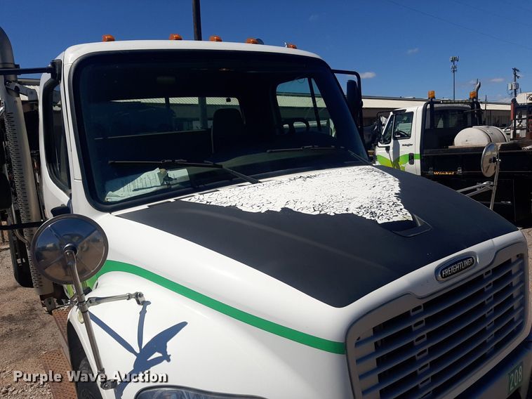 image for item NH9413 2012 Freightliner  Business Class M2 pothole patcher truck