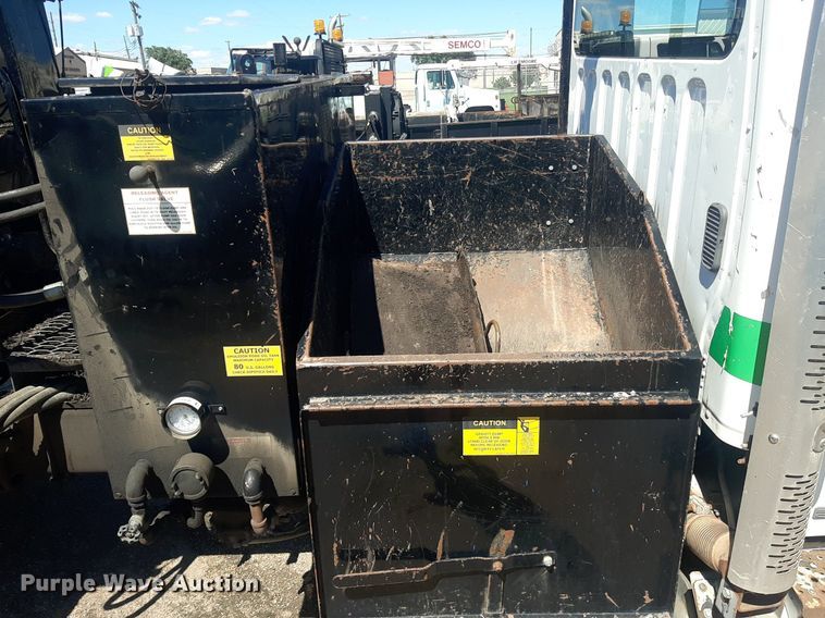 image for item NH9413 2012 Freightliner  Business Class M2 pothole patcher truck