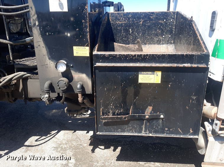 image for item NH9413 2012 Freightliner  Business Class M2 pothole patcher truck