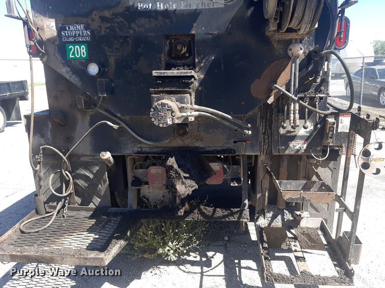 image for item NH9413 2012 Freightliner  Business Class M2 pothole patcher truck