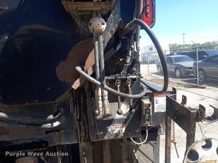 image for item NH9413 2012 Freightliner  Business Class M2 pothole patcher truck