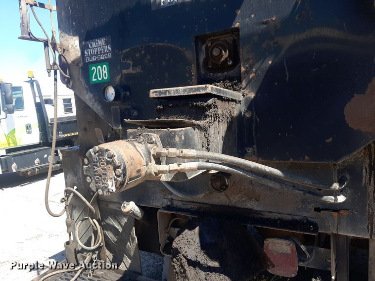 image for item NH9413 2012 Freightliner  Business Class M2 pothole patcher truck