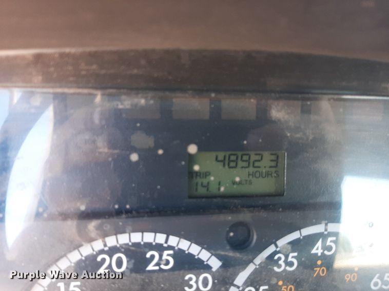 image for item NH9413 2012 Freightliner  Business Class M2 pothole patcher truck