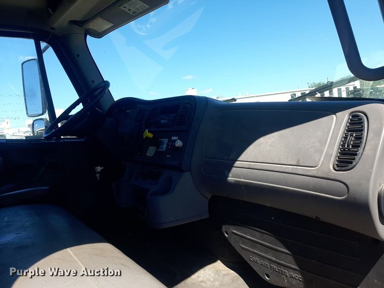 image for item NH9413 2012 Freightliner  Business Class M2 pothole patcher truck