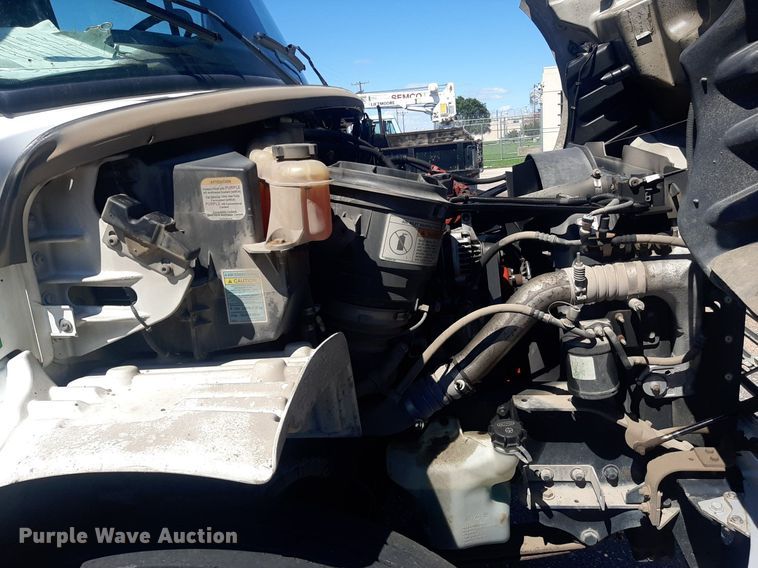 image for item NH9413 2012 Freightliner  Business Class M2 pothole patcher truck