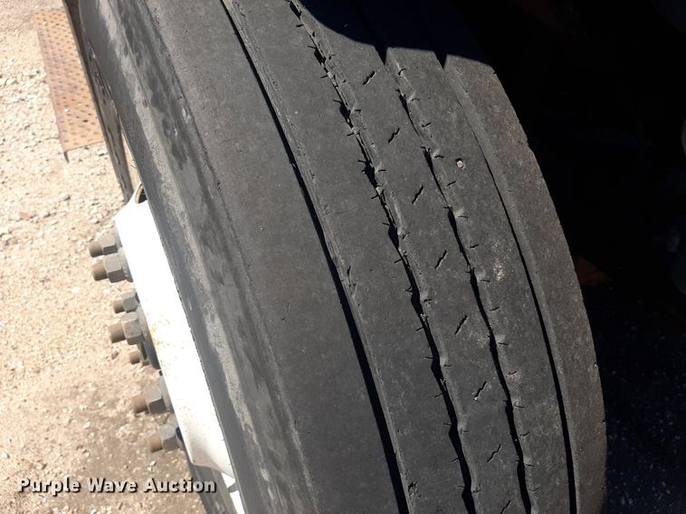 image for item NH9413 2012 Freightliner  Business Class M2 pothole patcher truck