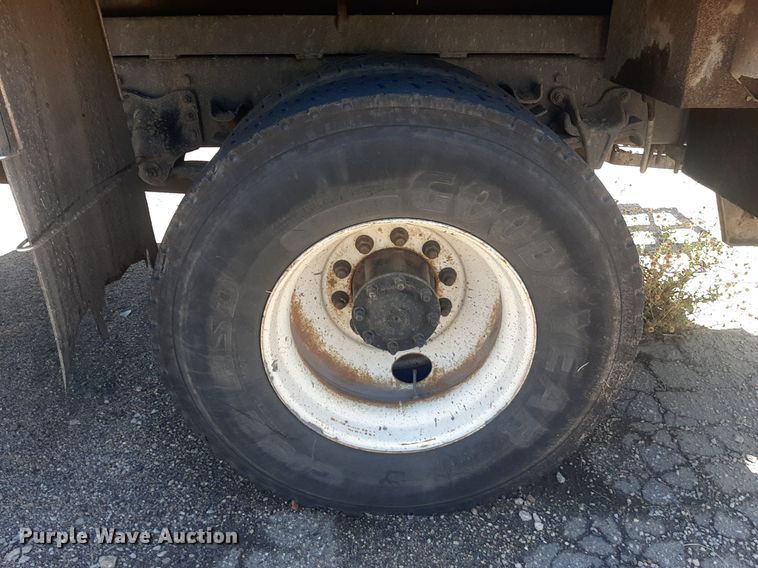 image for item NH9413 2012 Freightliner  Business Class M2 pothole patcher truck