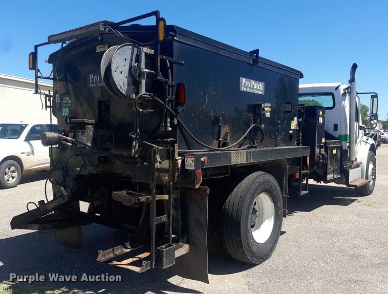 image for item NH9415 2012 Freightliner Business Class M2 pothole patcher truck