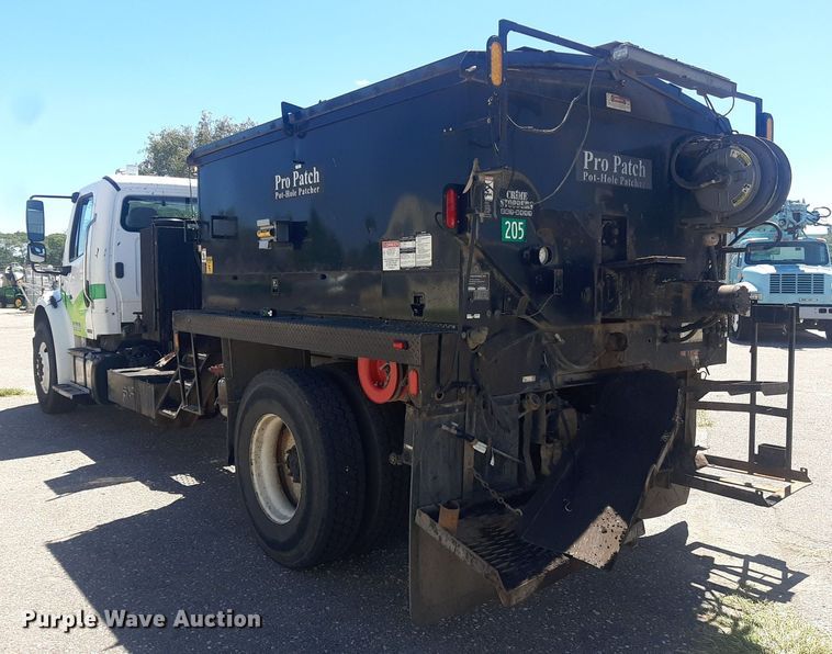 image for item NH9415 2012 Freightliner Business Class M2 pothole patcher truck