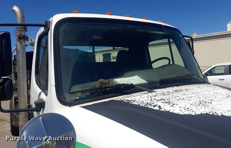 image for item NH9415 2012 Freightliner Business Class M2 pothole patcher truck