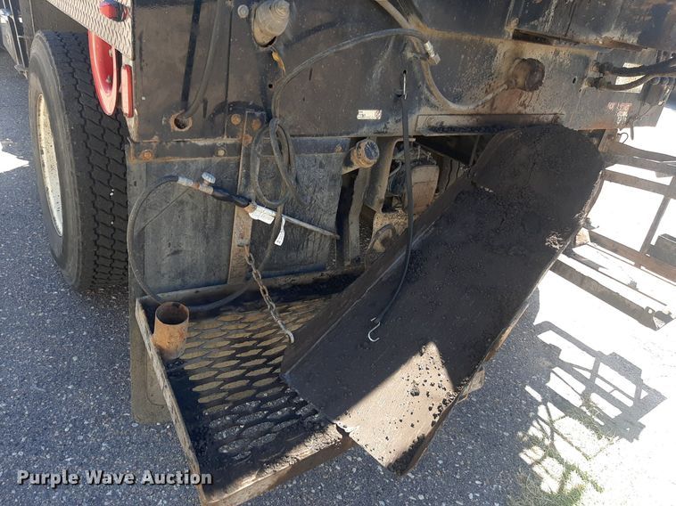 image for item NH9415 2012 Freightliner Business Class M2 pothole patcher truck