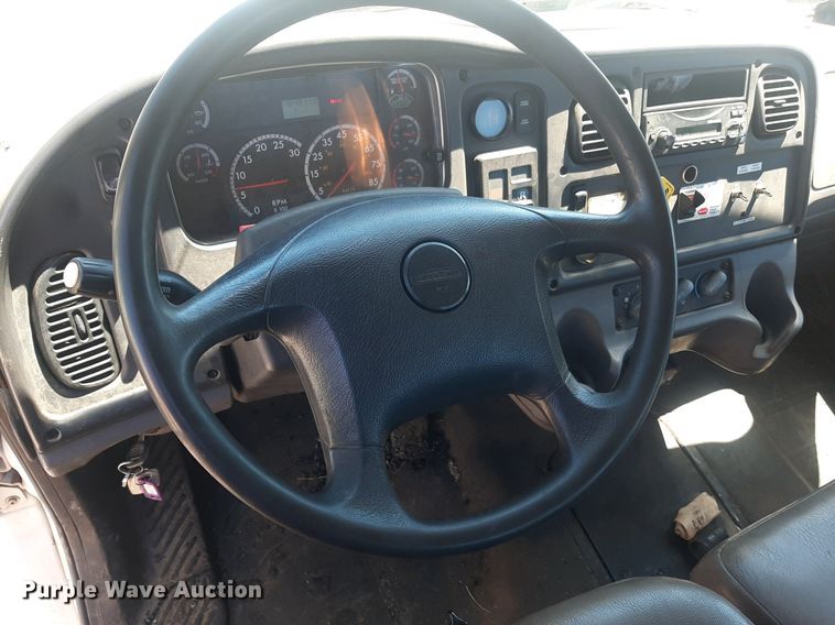 image for item NH9415 2012 Freightliner Business Class M2 pothole patcher truck