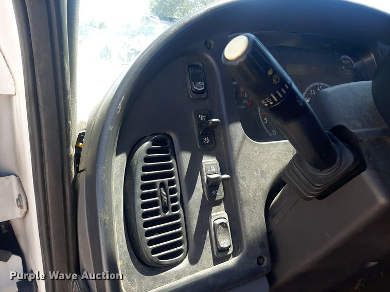 image for item NH9415 2012 Freightliner Business Class M2 pothole patcher truck