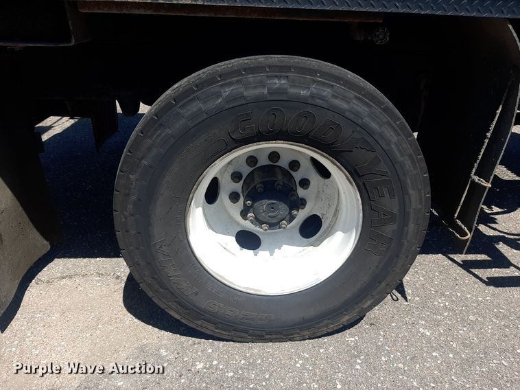 image for item NH9415 2012 Freightliner Business Class M2 pothole patcher truck