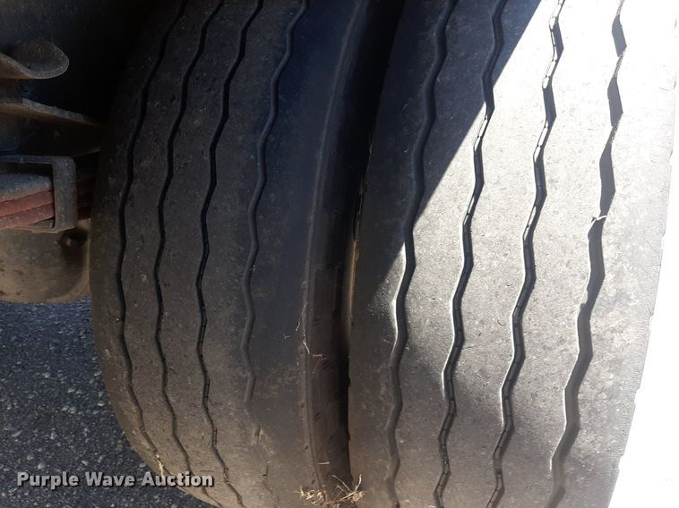 image for item NH9415 2012 Freightliner Business Class M2 pothole patcher truck