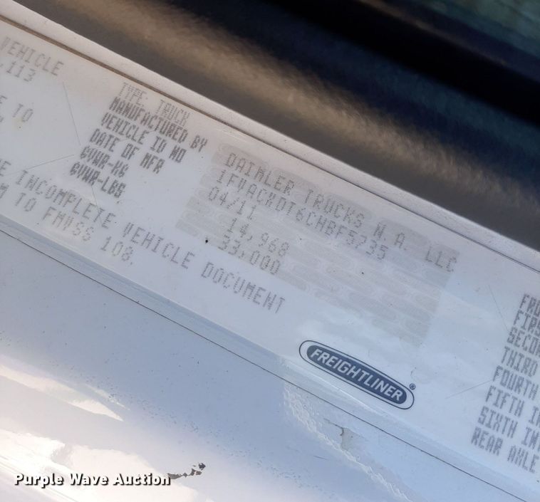 image for item NH9415 2012 Freightliner Business Class M2 pothole patcher truck