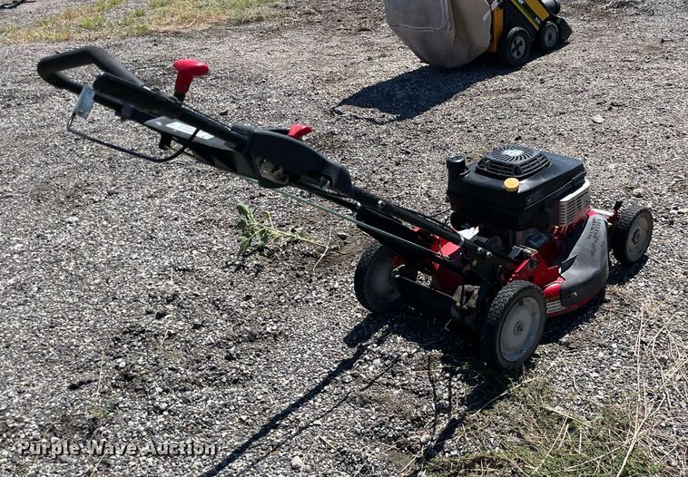 image for item NH9422 Snapper Pro Walk lawn mower