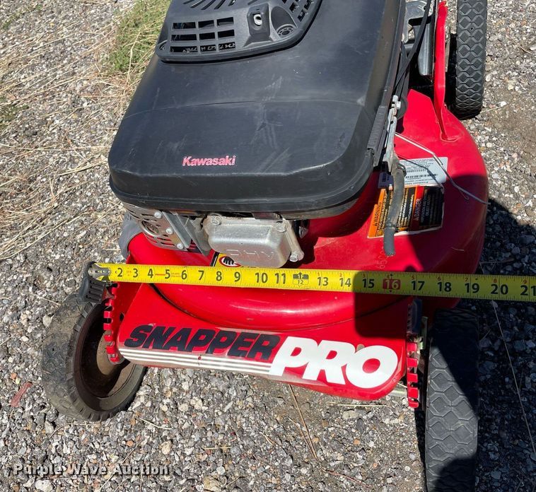 image for item NH9422 Snapper Pro Walk lawn mower