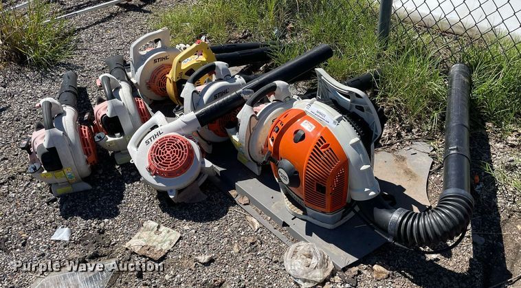 image for item NH9423 (8) leaf blowers