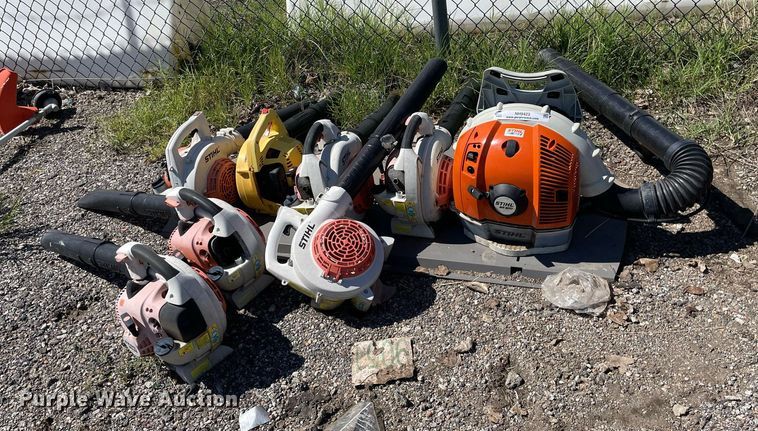 image for item NH9423 (8) leaf blowers