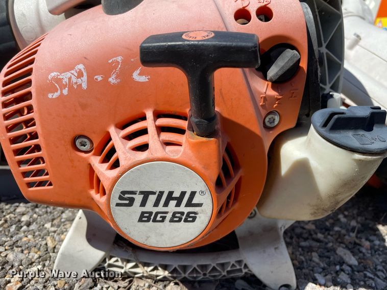 image for item NH9423 (8) leaf blowers