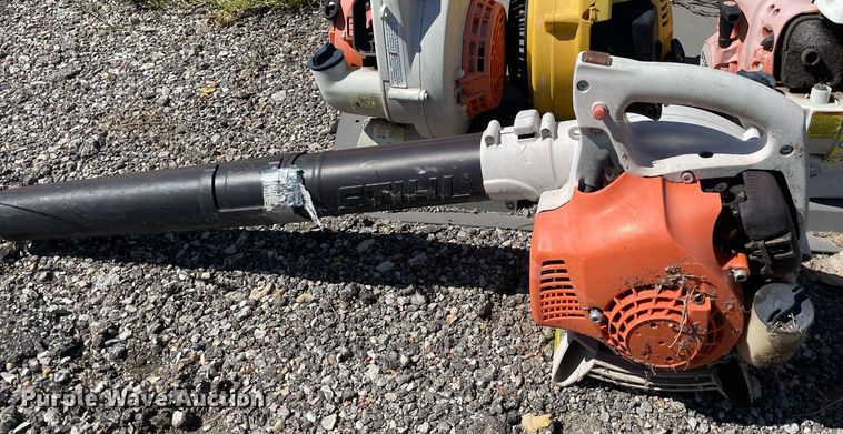 image for item NH9423 (8) leaf blowers