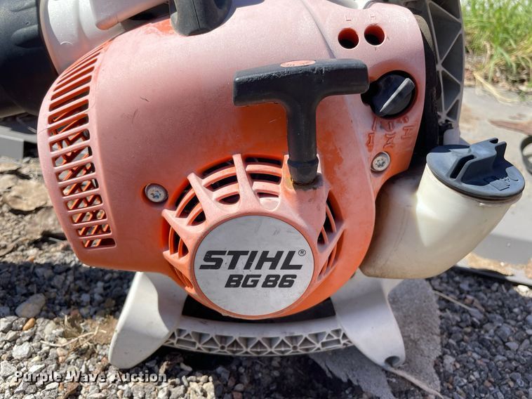 image for item NH9423 (8) leaf blowers