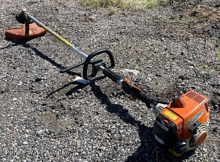 image for item NH9425 Lawn equipment