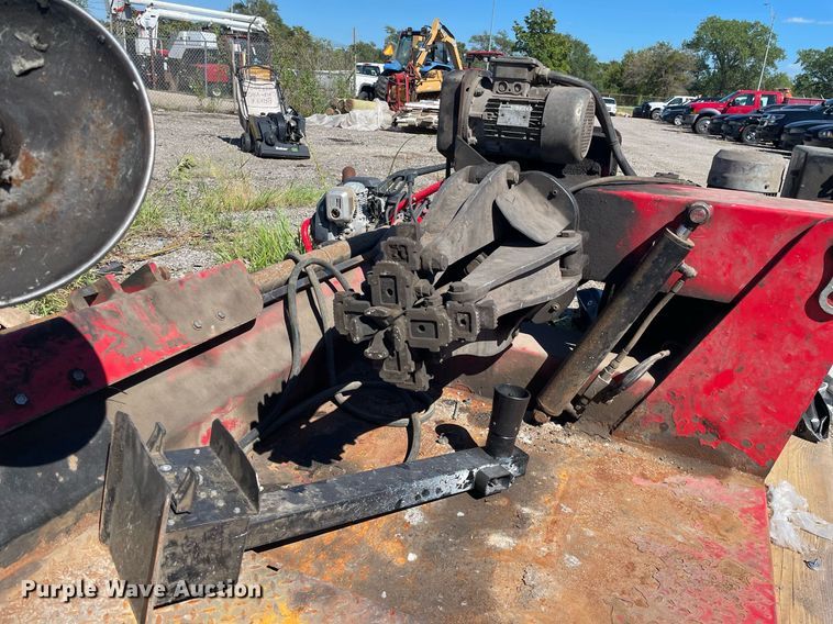 image for item NH9427 2012 CEMB SM56TXL tire changer