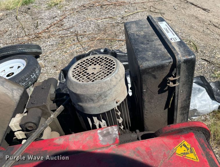 image for item NH9427 2012 CEMB SM56TXL tire changer