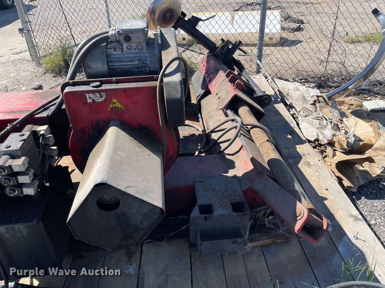 image for item NH9427 2012 CEMB SM56TXL tire changer