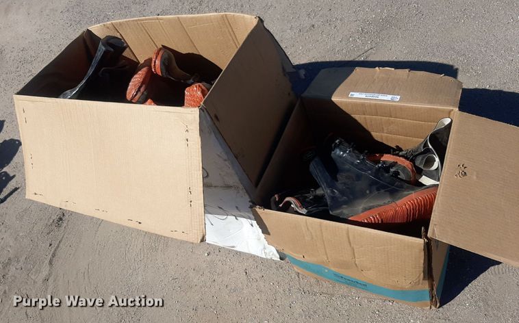 image for item NH9428 (22) pairs of rubber boots