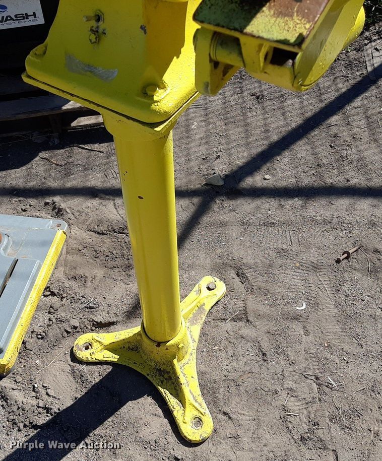 image for item NH9431 Tools