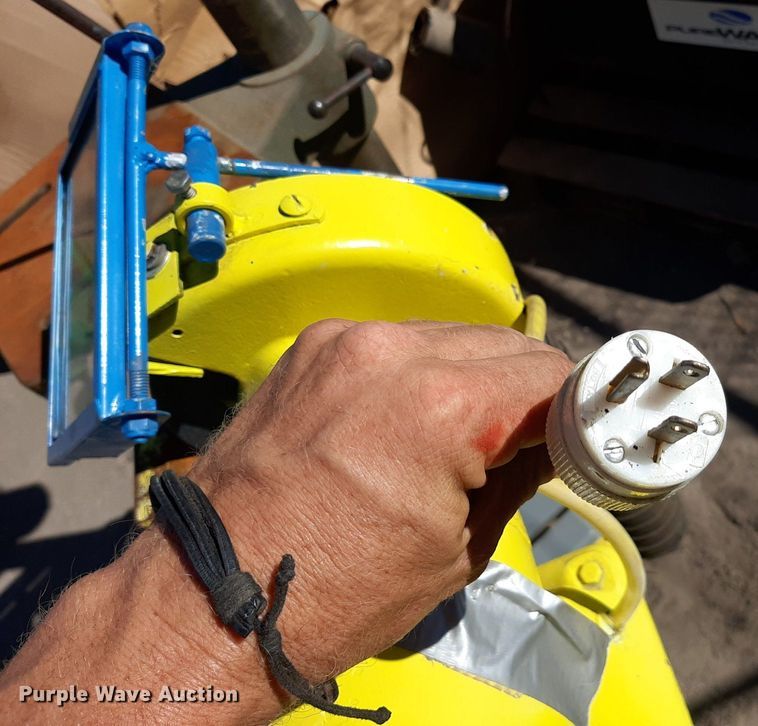 image for item NH9431 Tools