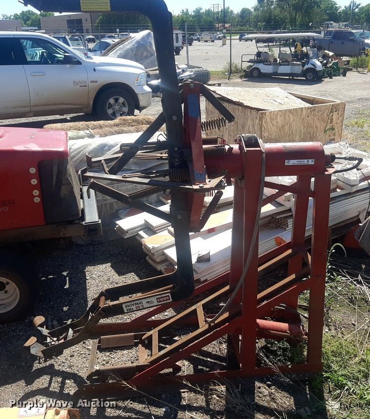 image for item NH9433 Coats S-60 tire spreader