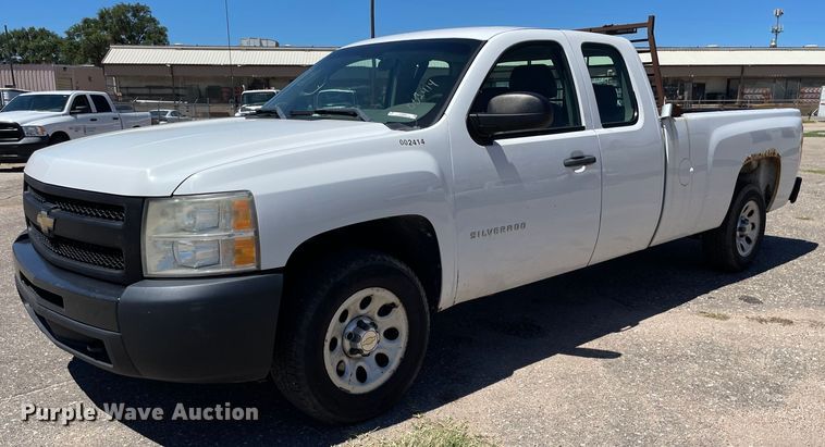 image for item NY9640 2011 Chevrolet Silverado 1500 Ext. Cab pickup truck