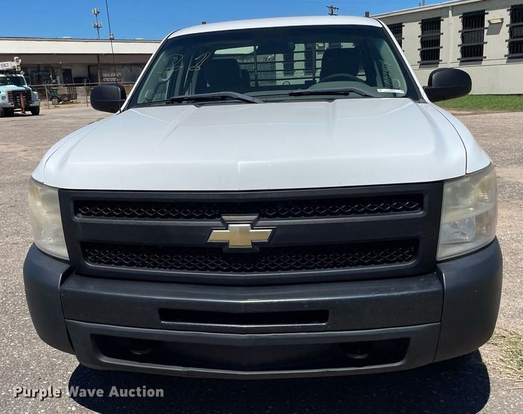 image for item NY9640 2011 Chevrolet Silverado 1500 Ext. Cab pickup truck