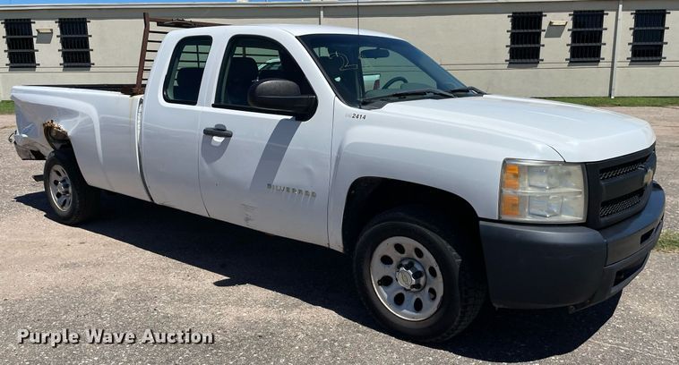 image for item NY9640 2011 Chevrolet Silverado 1500 Ext. Cab pickup truck