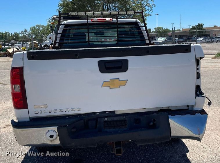 image for item NY9640 2011 Chevrolet Silverado 1500 Ext. Cab pickup truck