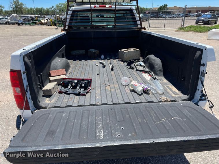 image for item NY9640 2011 Chevrolet Silverado 1500 Ext. Cab pickup truck