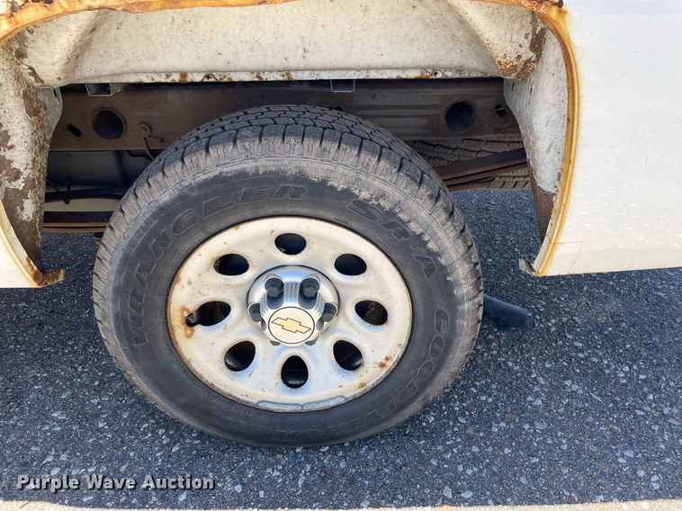 image for item NY9640 2011 Chevrolet Silverado 1500 Ext. Cab pickup truck