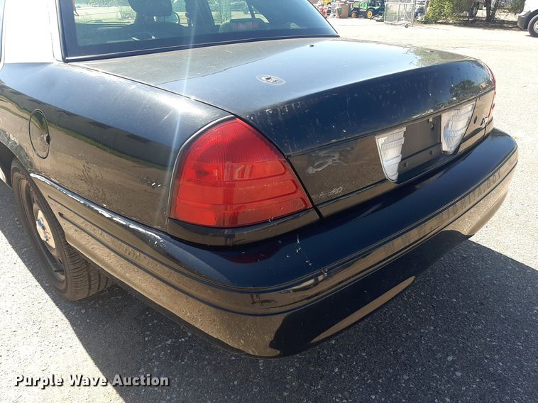 image for item NY9655 2011 Ford Crown Victoria Police Interceptor 